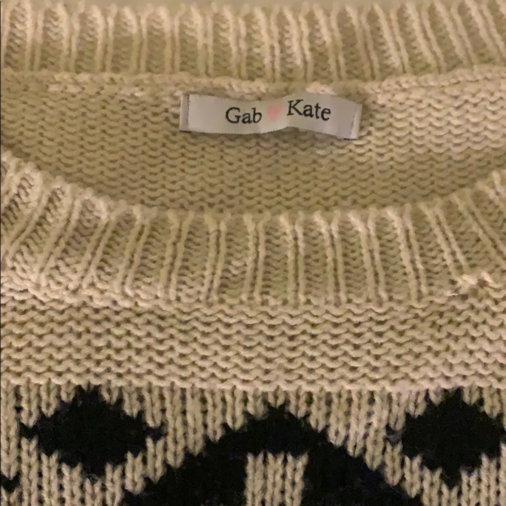 Cute winter sweater - Picture 2 of 2